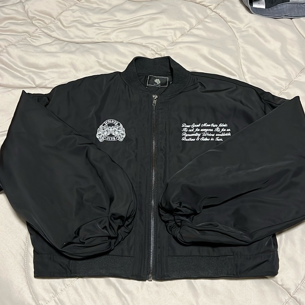 Darc Sport Women’s Cropped Bomber Jacket